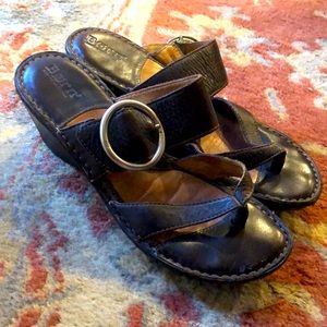 Size 10 Born wedge brown Sandler